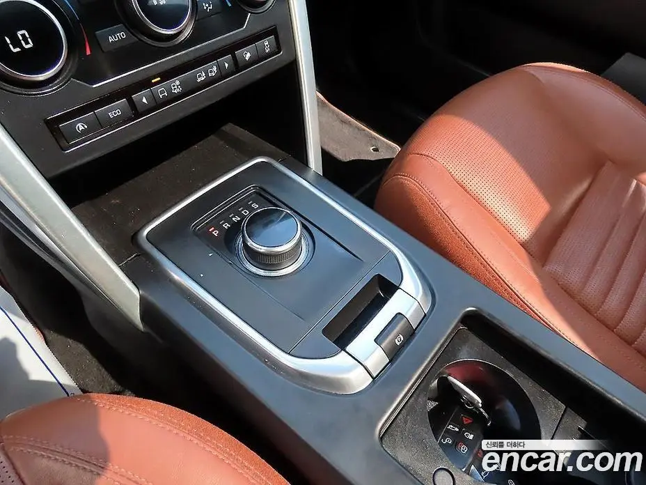 Land Rover Discovery Sport 2017 2.0 автомат (гидро), фото 10