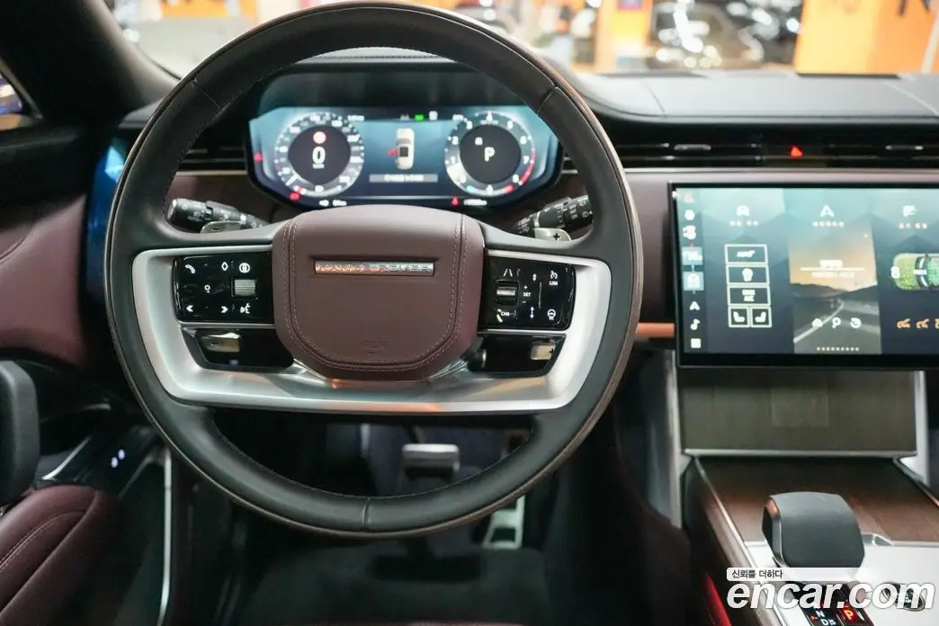 Land Rover Range Rover 2024 4.4 автомат (гидро), фото 18