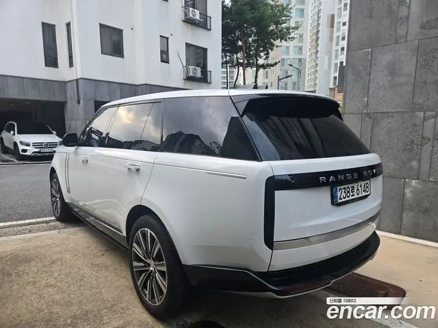 Land Rover Range Rover 2024 4.4 автомат (гидро), миниатюра 6