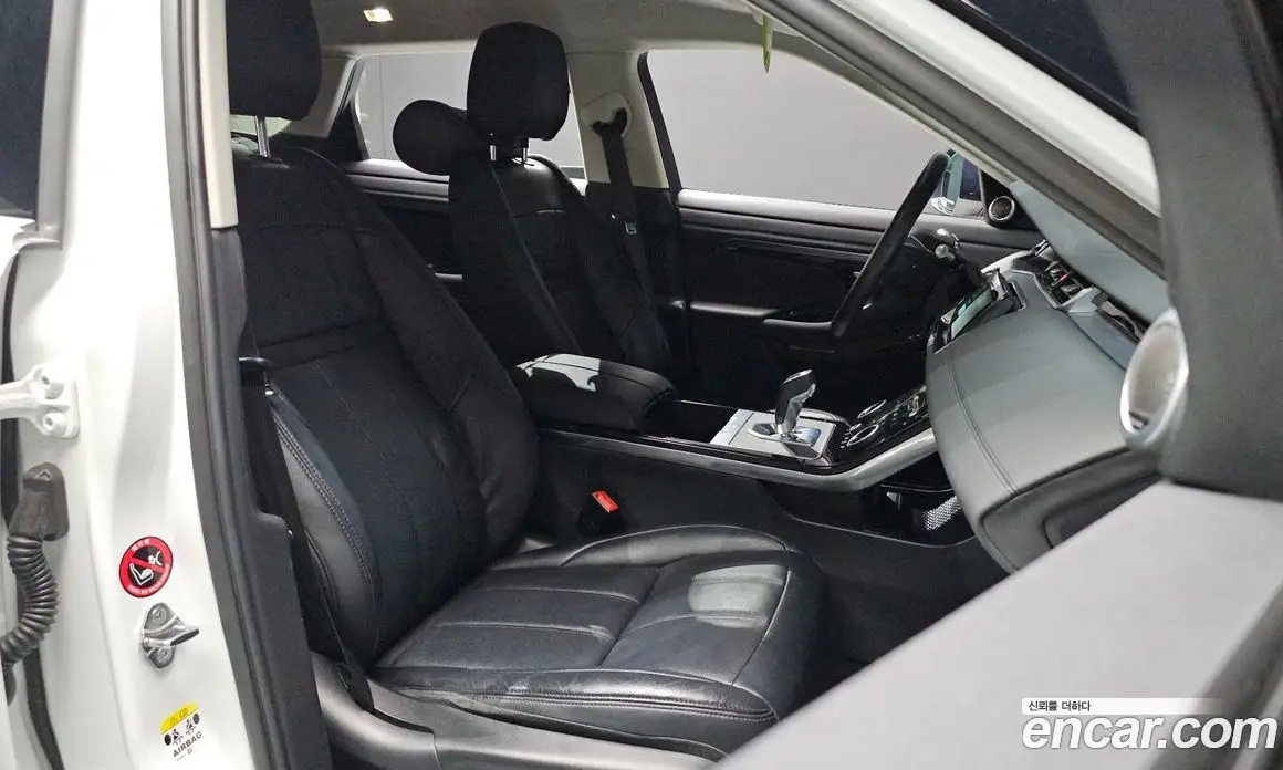 Land Rover Range Rover Evoque 2020 2.0 автомат (гидро), фото 16