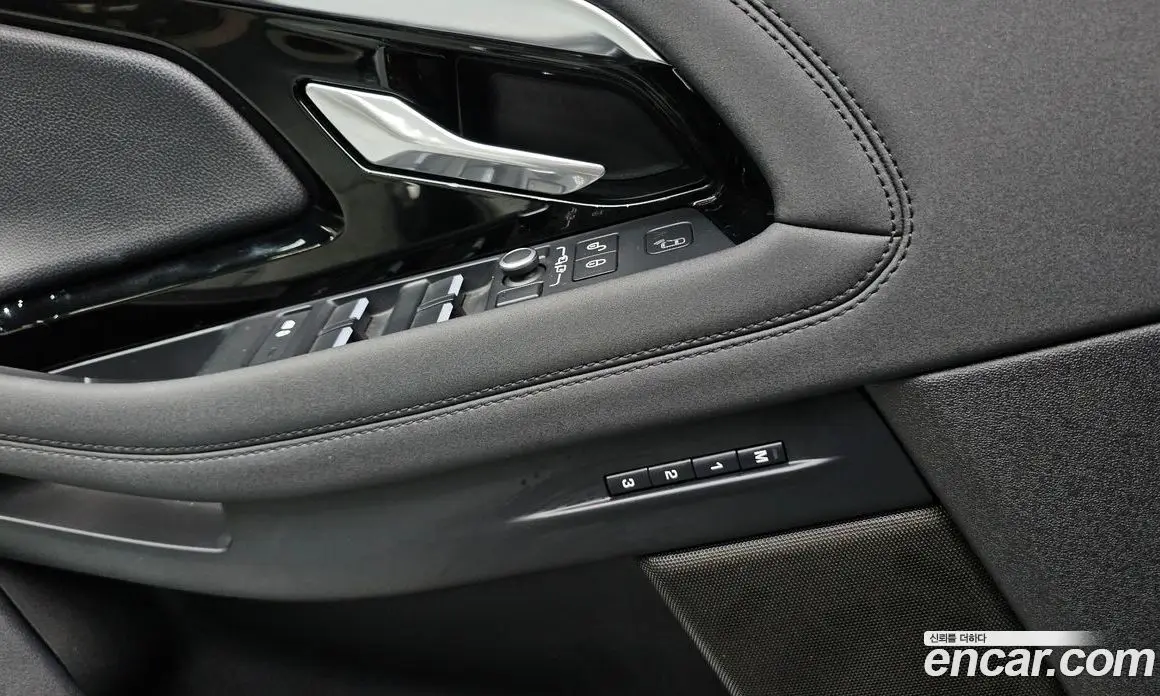 Land Rover Range Rover Evoque 2020 2.0 автомат (гидро), фото 28