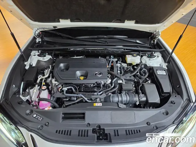 Lexus ES 2025 2.5 автомат (вариатор), миниатюра 6