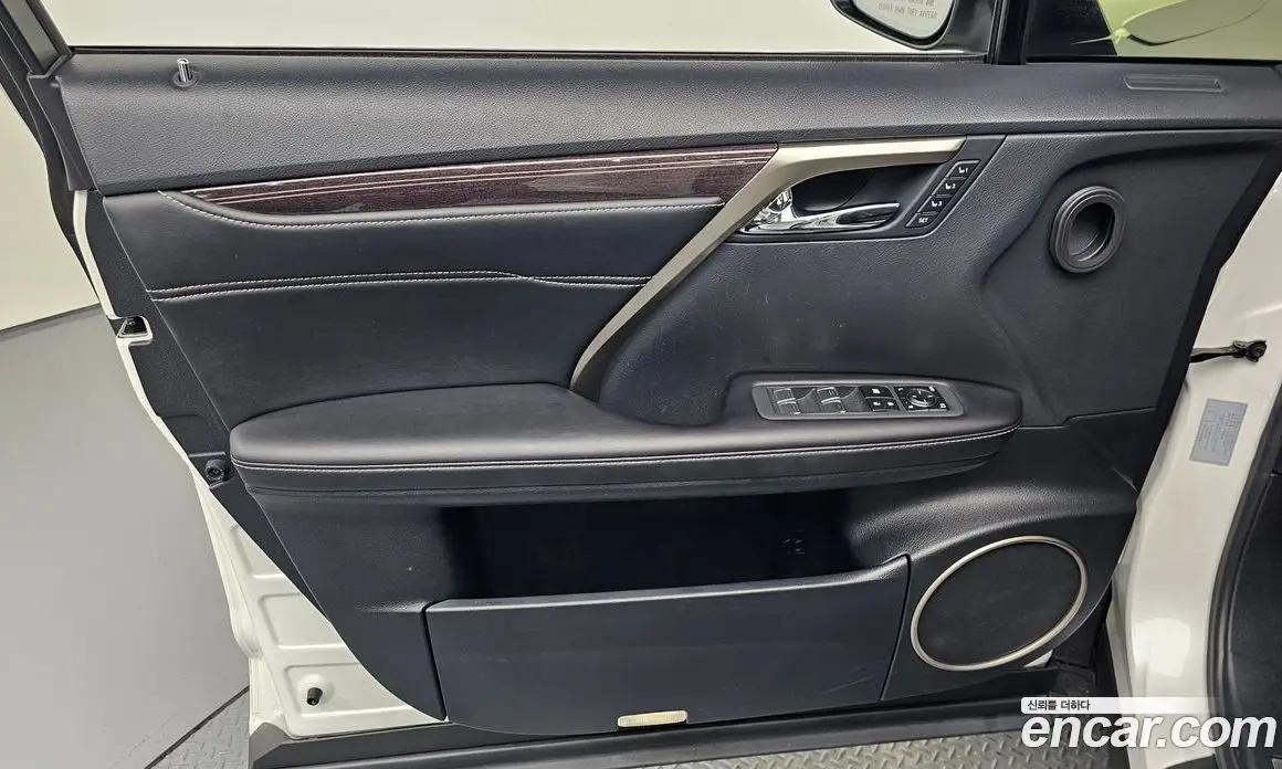Lexus RX 2020 3.5 автомат (гидро), фото 14