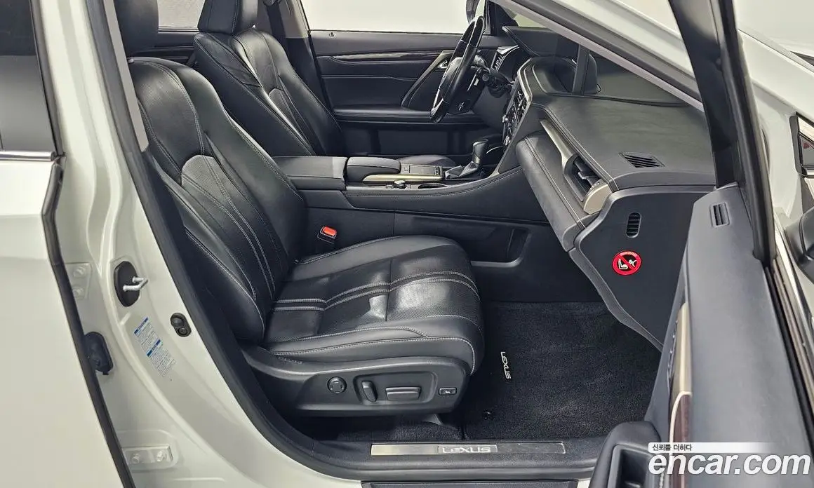 Lexus RX 2020 3.5 автомат (гидро), фото 16