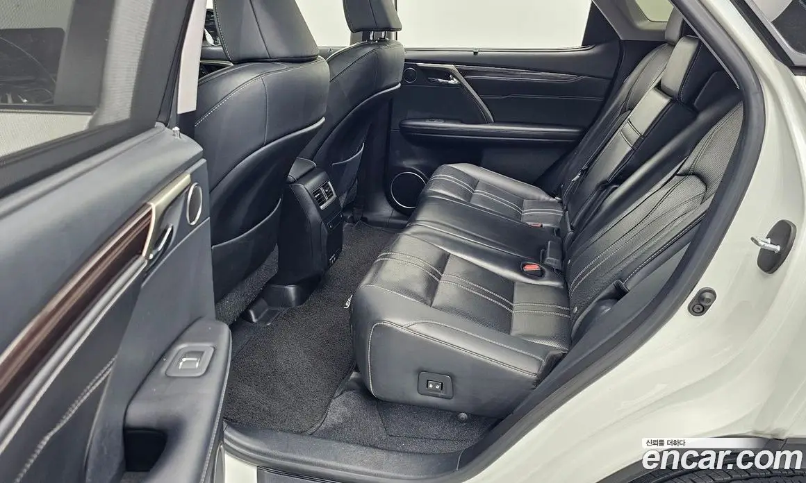 Lexus RX 2020 3.5 автомат (гидро), фото 17