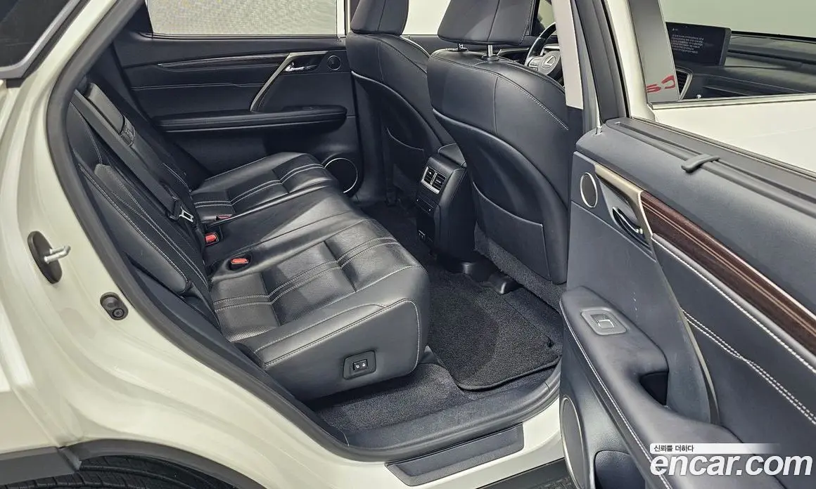 Lexus RX 2020 3.5 автомат (гидро), фото 18