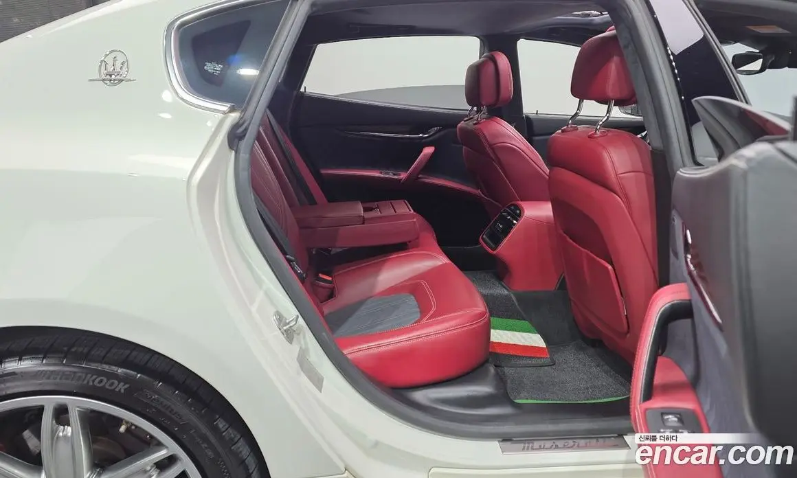 Maserati Quattroporte 2019 3.0 автомат (гидро), фото 12
