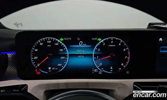 Mercedes-Benz A-Class 2021 2.0 автомат (гидро), миниатюра 11