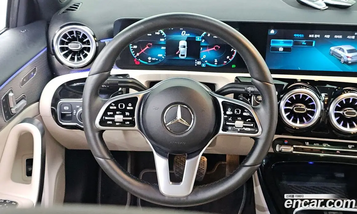 Mercedes-Benz A-Class 2021 2.0 автомат (гидро), фото 19