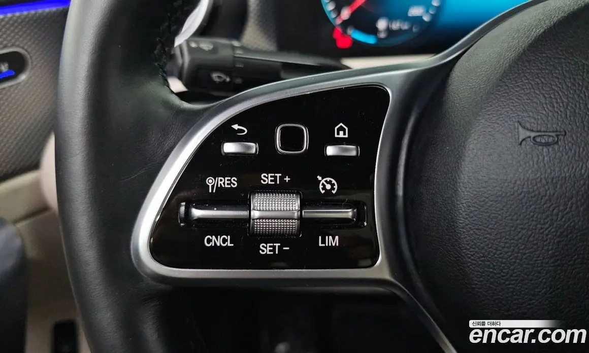 Mercedes-Benz A-Class 2021 2.0 автомат (гидро), фото 31