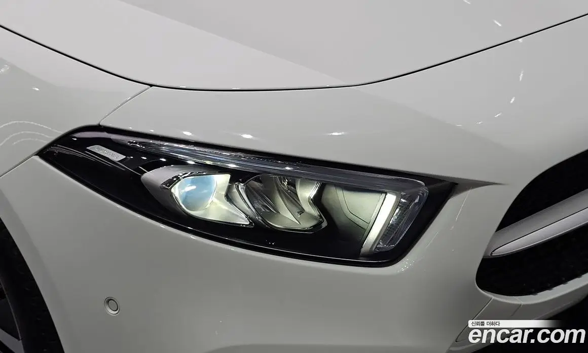 Mercedes-Benz A-Class 2021 2.0 автомат (гидро), фото 8