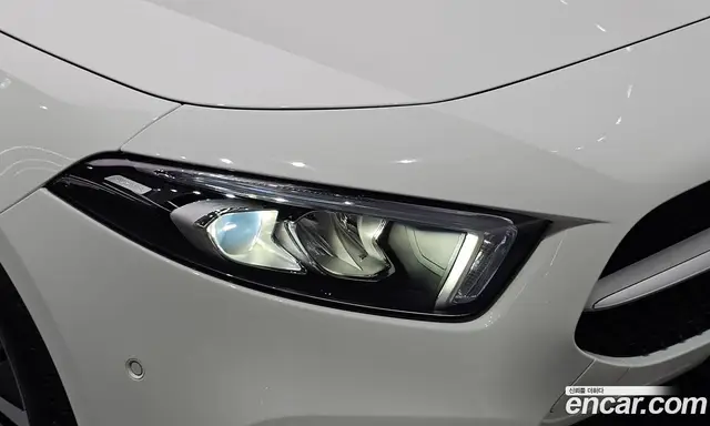Mercedes-Benz A-Class 2021 2.0 автомат (гидро), миниатюра 8
