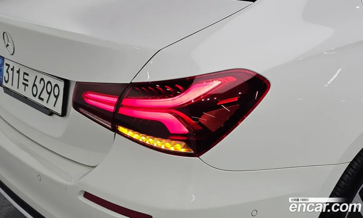 Mercedes-Benz A-Class 2021 2.0 автомат (гидро), фото 9