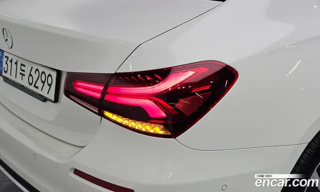 Mercedes-Benz A-Class 2021 2.0 автомат (гидро), миниатюра 9