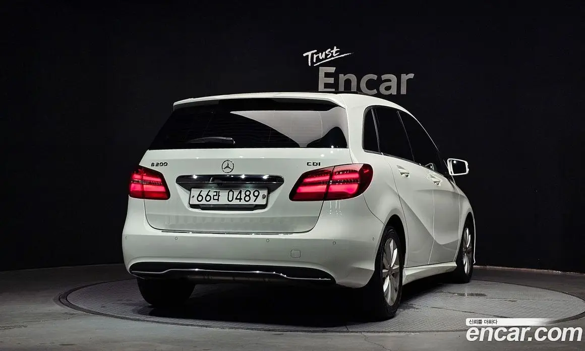 Mercedes-Benz B-Class 2015 2.1 автомат (гидро), фото 4