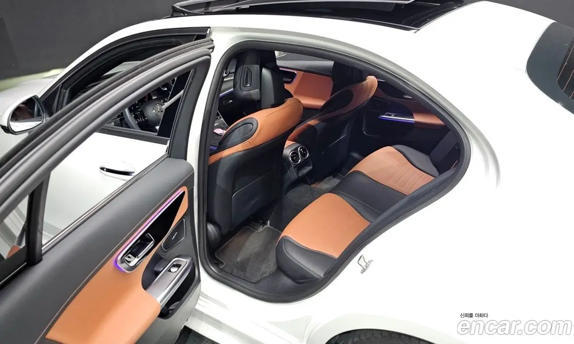 Mercedes-Benz C-Class 2022 2.0 автомат (гидро), фото 18