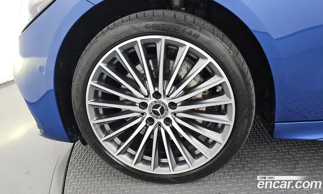 Mercedes-Benz C-Class 2022 2.0 автомат (гидро), миниатюра 5