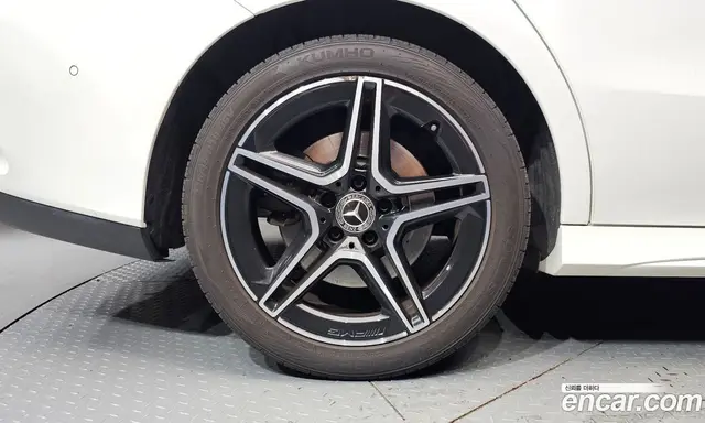 Mercedes-Benz CLA-Class 2020 2.0 автомат (гидро), миниатюра 5