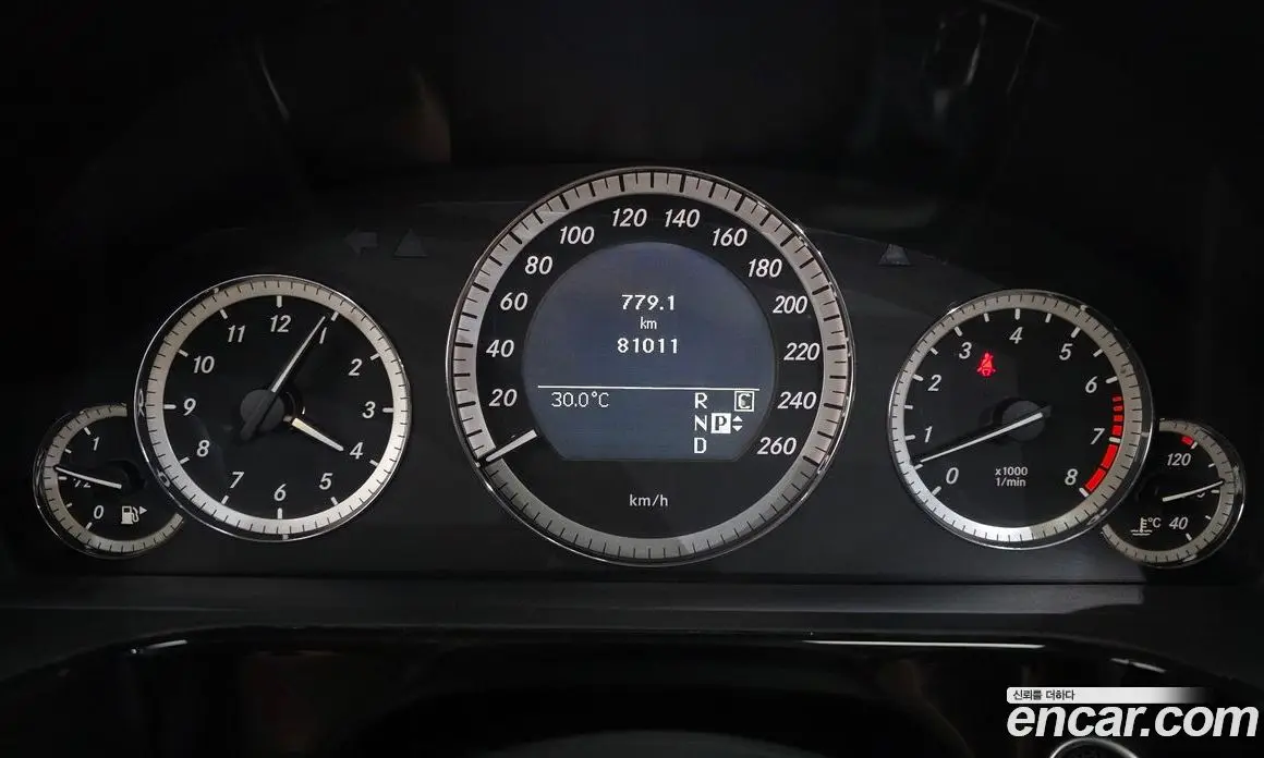 Mercedes-Benz E-Class 2010 3.5 автомат (гидро), фото 8