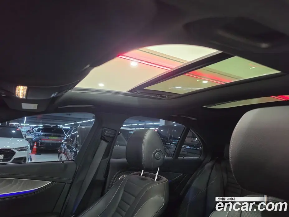 Mercedes-Benz E-Class 2022 2.0 автомат (гидро), фото 15