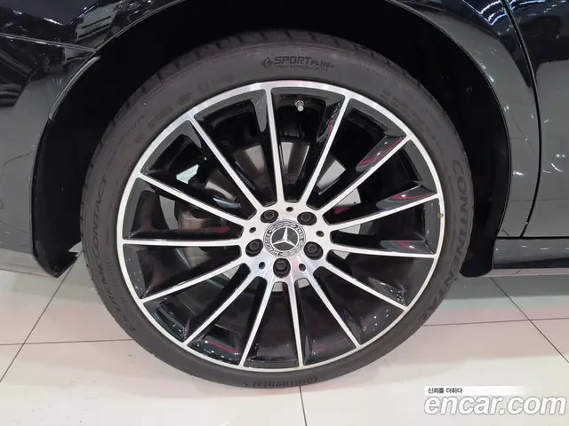 Mercedes-Benz E-Class 2022 2.0 автомат (гидро), миниатюра 5