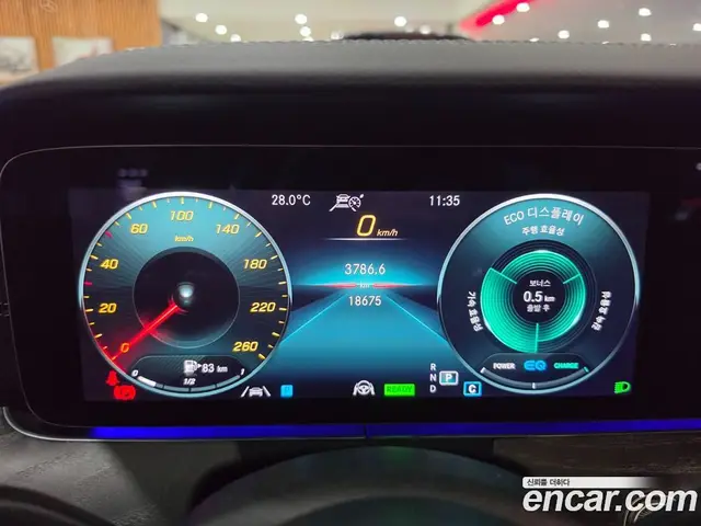 Mercedes-Benz E-Class 2022 2.0 автомат (гидро), миниатюра 8
