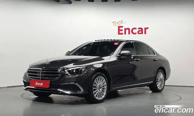 Mercedes-Benz E-Class 2023 1.9 автомат (гидро), миниатюра 1