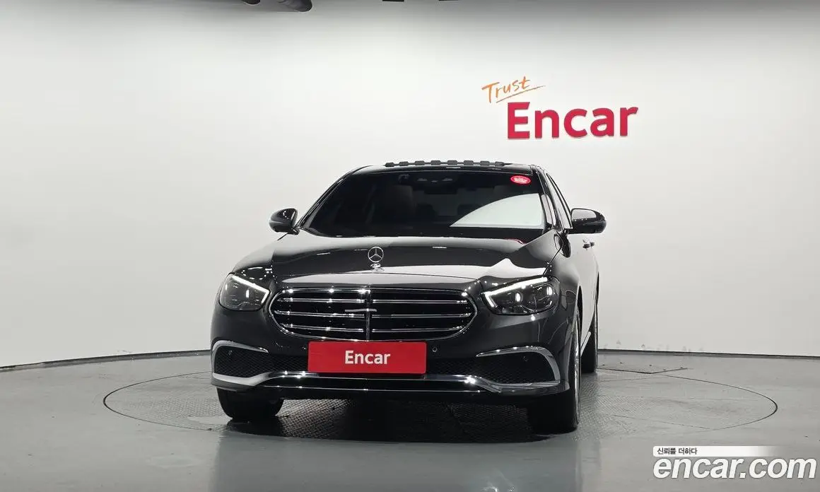 Mercedes-Benz E-Class 2023 1.9 автомат (гидро), фото 3