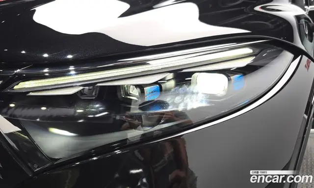 Mercedes-Benz EQS 2023 0.3 автомат (гидро), миниатюра 7