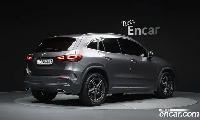 Mercedes-Benz GLA-Class 2020 2.0 автомат (гидро), миниатюра 2