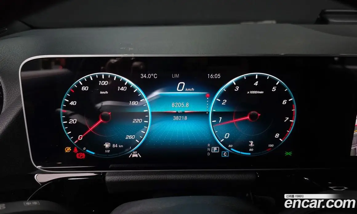 Mercedes-Benz GLA-Class 2020 2.0 автомат (гидро), фото 11