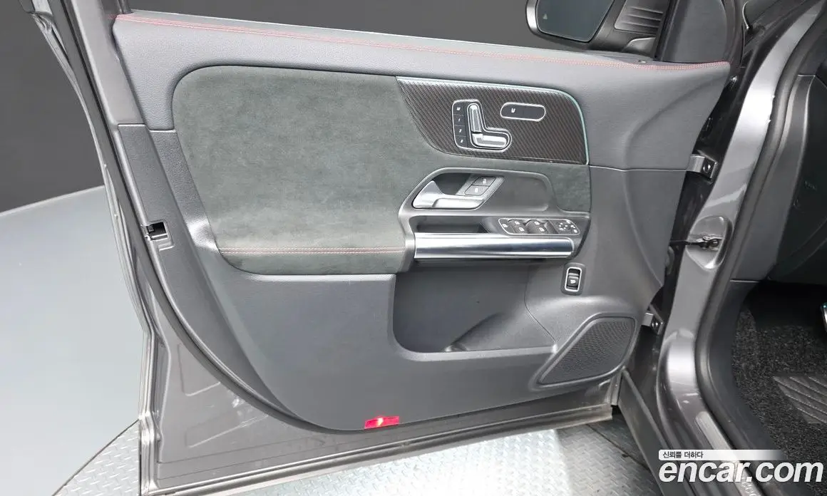 Mercedes-Benz GLA-Class 2020 2.0 автомат (гидро), фото 14