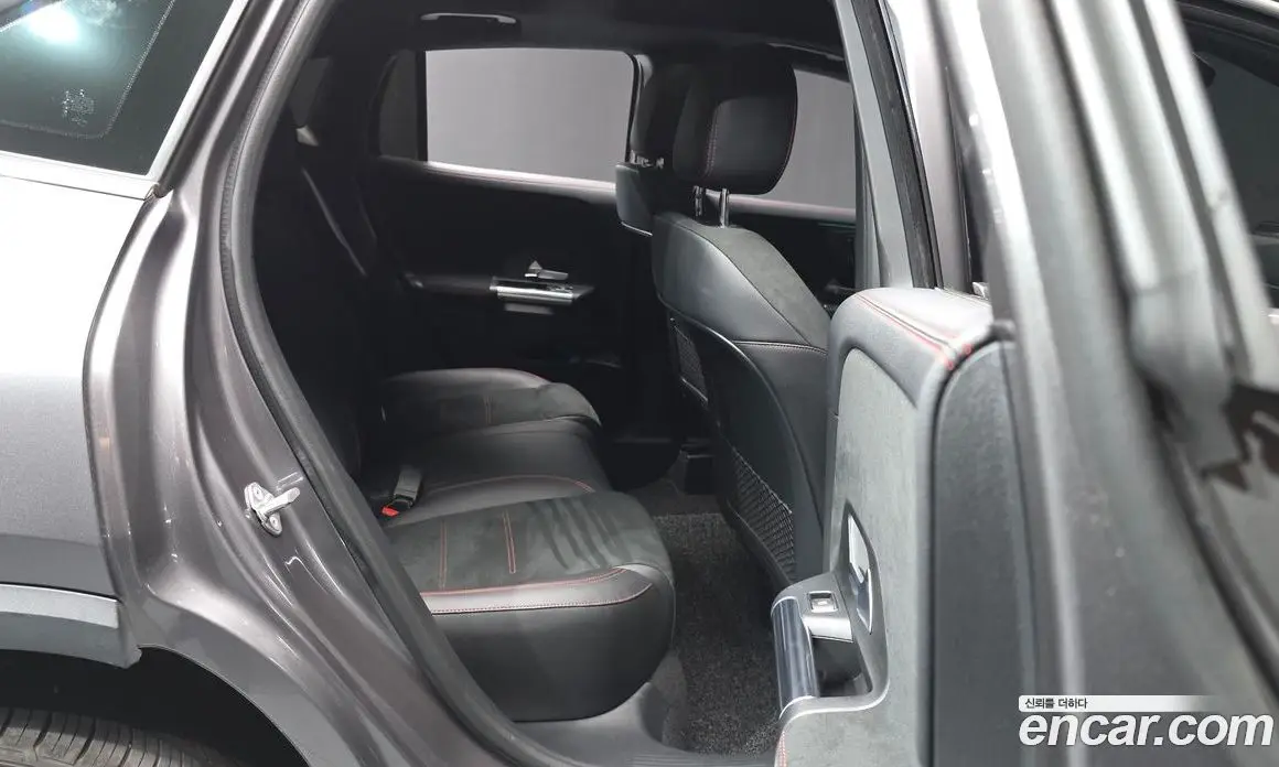 Mercedes-Benz GLA-Class 2020 2.0 автомат (гидро), фото 18