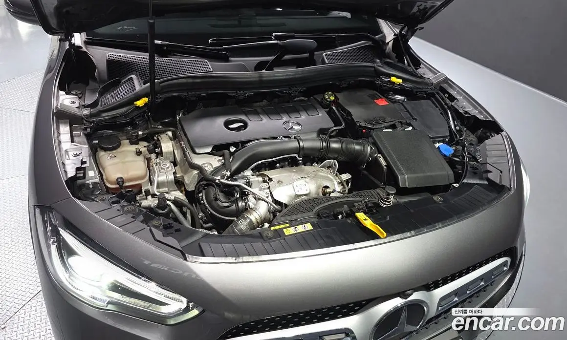 Mercedes-Benz GLA-Class 2020 2.0 автомат (гидро), фото 6