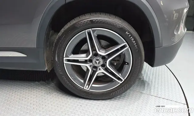 Mercedes-Benz GLA-Class 2020 2.0 автомат (гидро), миниатюра 7