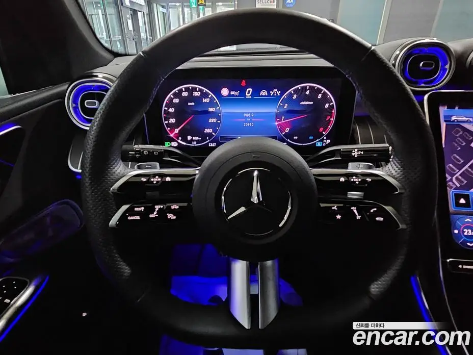 Mercedes-Benz GLC-Class 2023 2.0 автомат (гидро), фото 17