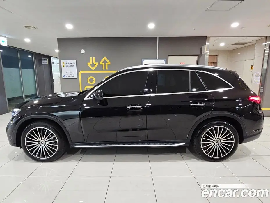 Mercedes-Benz GLC-Class 2023 2.0 автомат (гидро), фото 20