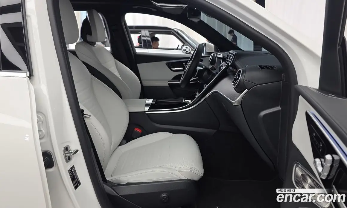 Mercedes-Benz GLC-Class 2024 2.0 автомат (гидро), фото 17