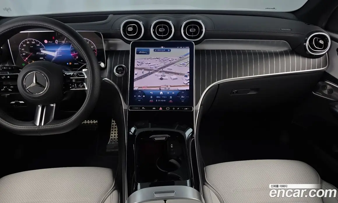 Mercedes-Benz GLC-Class 2024 2.0 автомат (гидро), фото 20