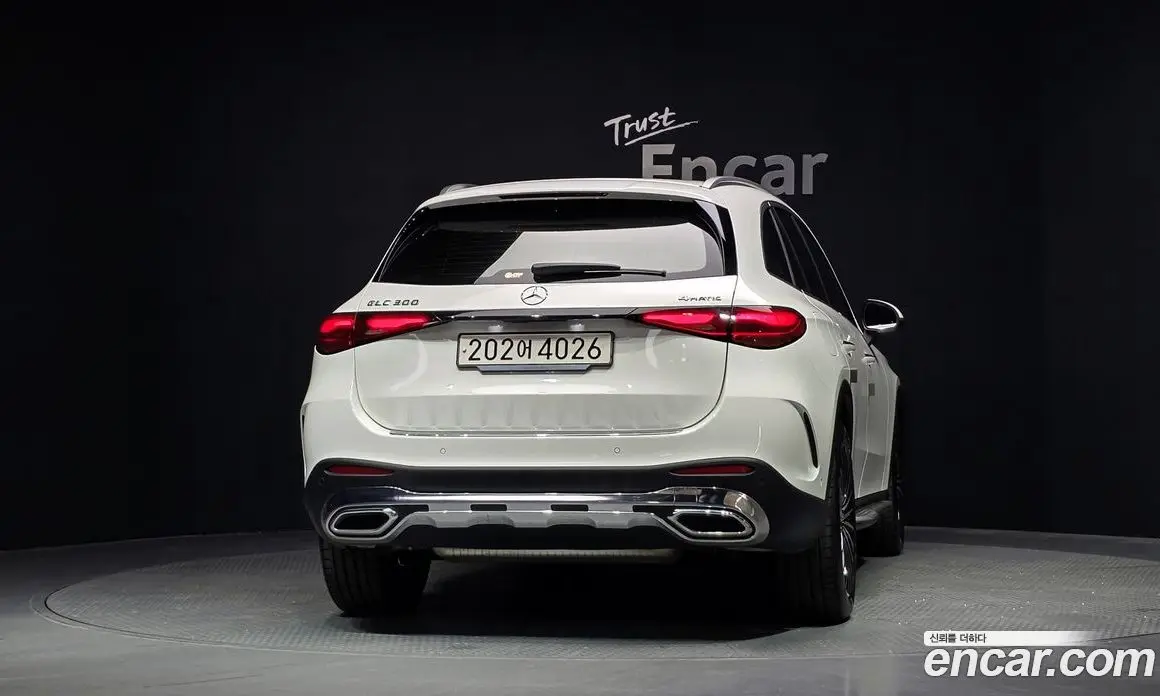 Mercedes-Benz GLC-Class 2024 2.0 автомат (гидро), фото 4