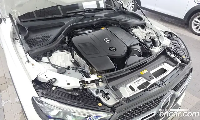 Mercedes-Benz GLC-Class 2024 2.0 автомат (гидро), миниатюра 6