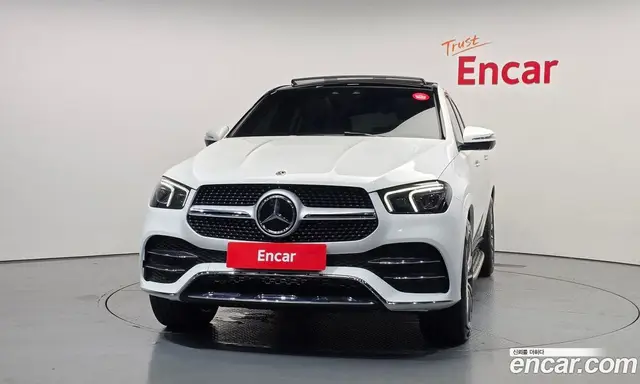 Mercedes-Benz GLE-Class 2023 2.9 автомат (гидро), миниатюра 3