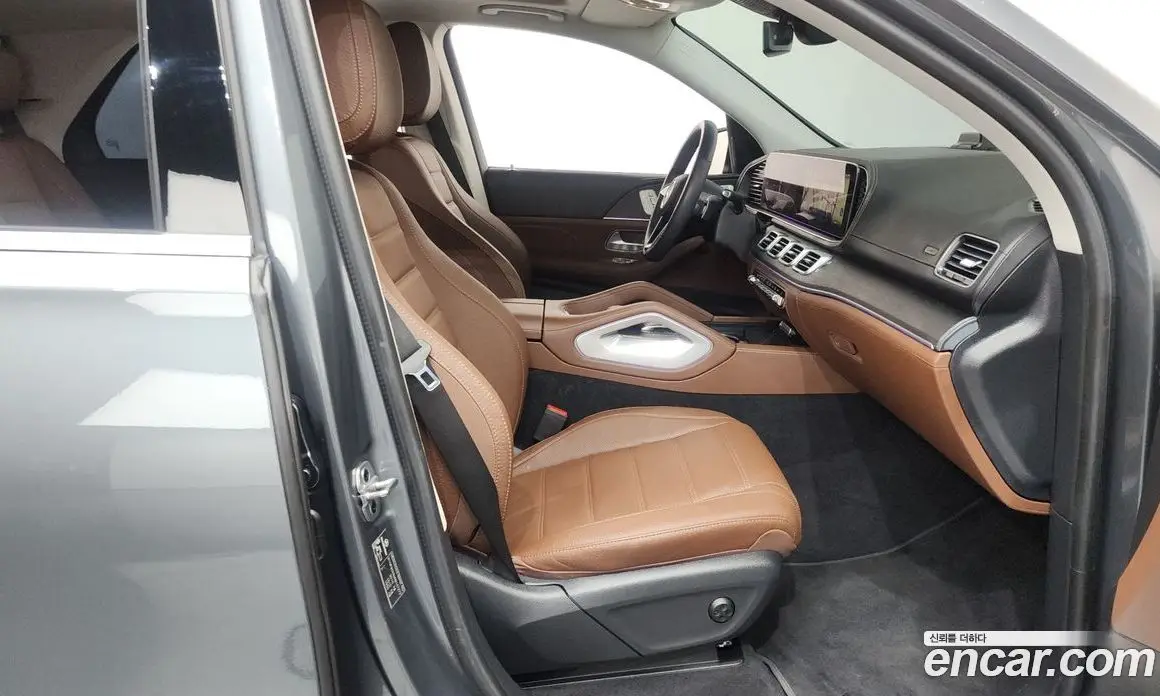 Mercedes-Benz GLE-Class 2024 3.0 автомат (гидро), фото 16