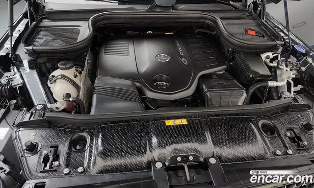 Mercedes-Benz GLE-Class 2024 3.0 автомат (гидро), миниатюра 6
