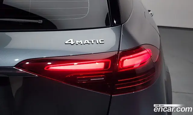 Mercedes-Benz GLE-Class 2024 3.0 автомат (гидро), миниатюра 9