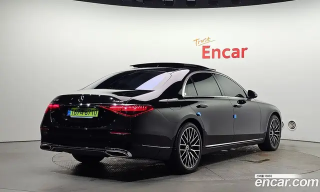 Mercedes-Benz S-Class 2025 4.0 автомат (гидро), миниатюра 2