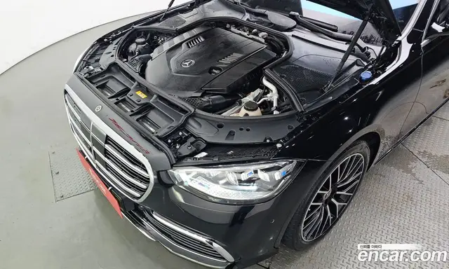 Mercedes-Benz S-Class 2025 4.0 автомат (гидро), миниатюра 6
