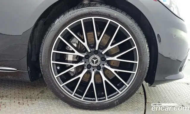 Mercedes-Benz S-Class 2025 4.0 автомат (гидро), миниатюра 7