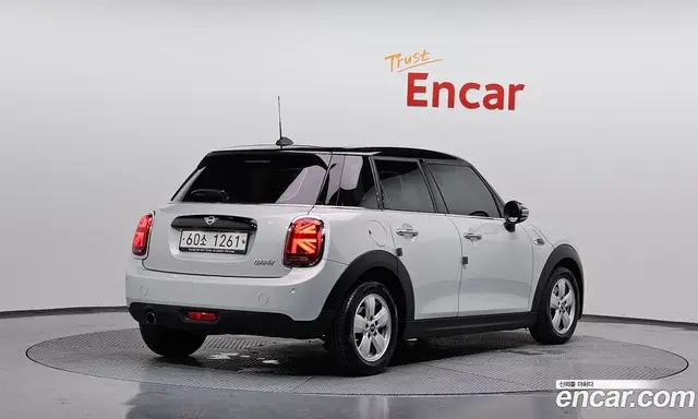 Mini Cooper 2018 1.5 автомат (гидро), миниатюра 1