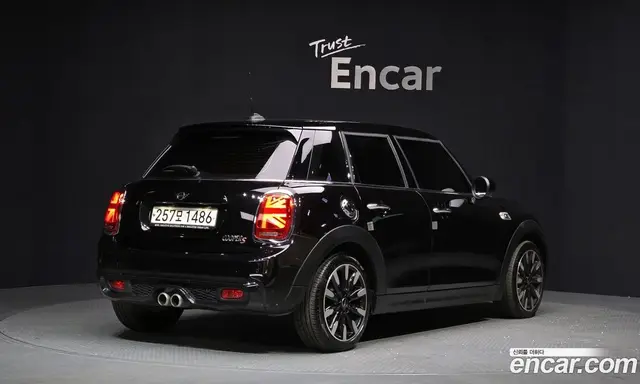 Mini Cooper 2020 2.0 автомат (гидро), миниатюра 2